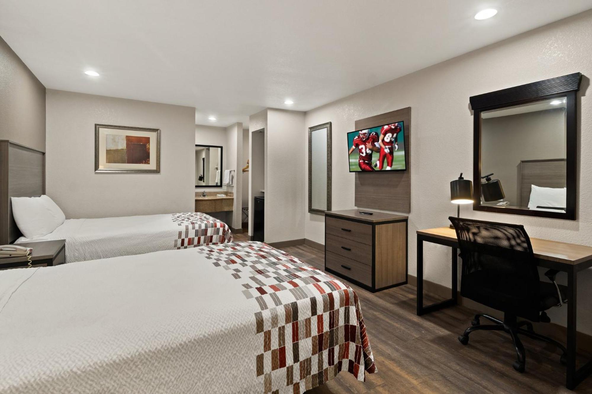 Red Roof Inn & Suites Irving - Dfw Airport South Kültér fotó